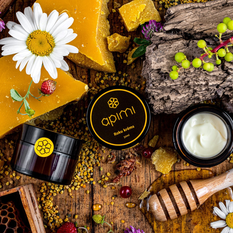 Apimi - Hand cream with honey, 30 ml (glass jar) (overhead shot)